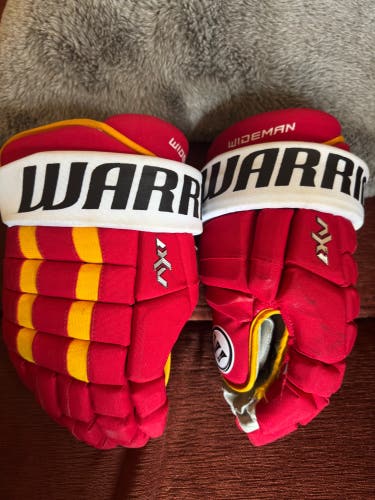 Warrior AX1 Pro Gloves 14" Dennis Wideman (Used)