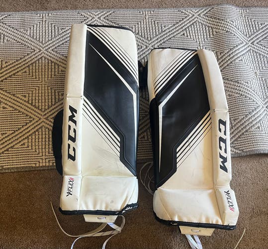 24" CCM YFlex Goalie Leg Pads (Used)