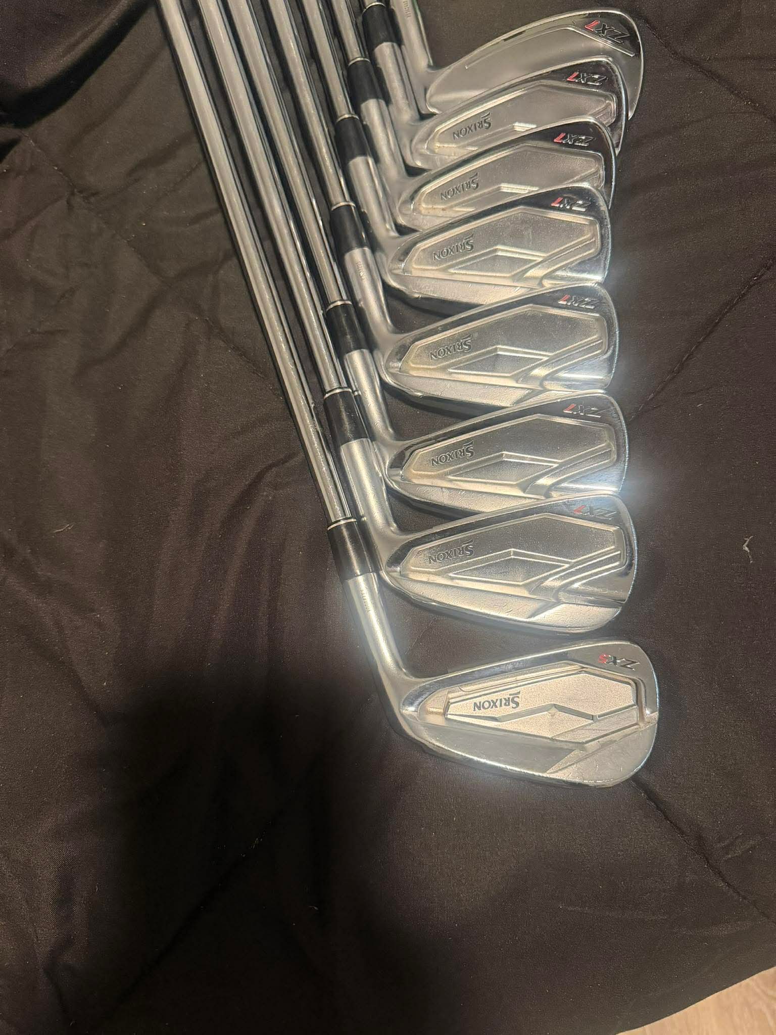 Men's Srixon ZX7 Right Handed Iron Set Stiff Flex (Used