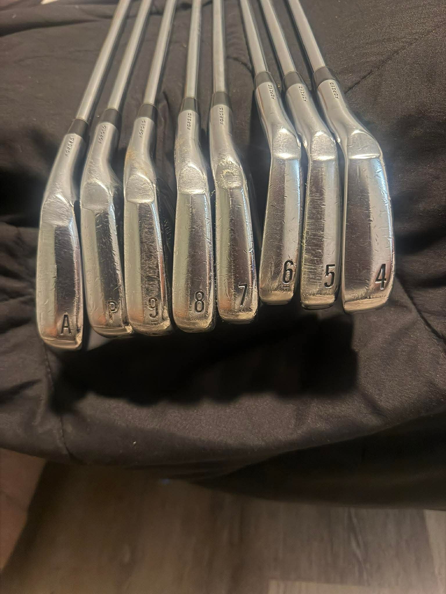 Men's Srixon ZX7 Right Handed Iron Set Stiff Flex (Used