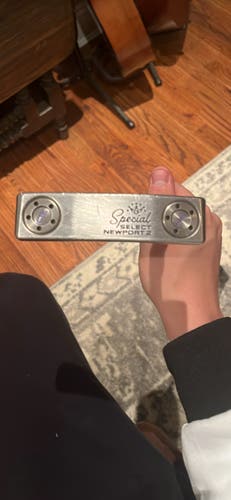Men's 2020 Scotty Cameron Special Select Newport 2 Blade Right Handed Putter Steel Shaft 34" (Used)
