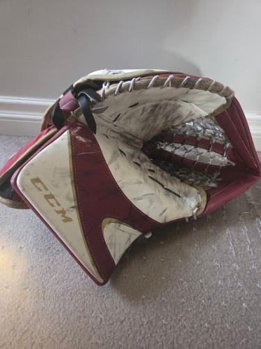 DENVER CCM EFlex 5 Full Right Pro Stock (Used)