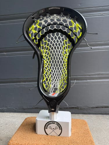 Warrior BURN XP2- Strung with Hero 4.0 Mid pocket
