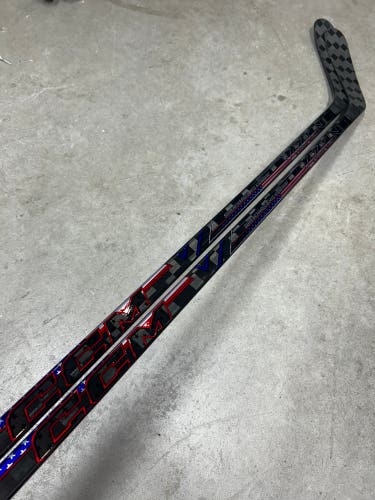 2 PACK 50 Flex P29 Intermediate CCM Vizion Left Hand Hockey Stick Olympic Team USA Pro Stock.