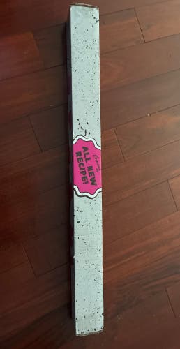 2026 Combat MFG Cookie Jar “Cookies & Cream” Spec H1 Hybrid BBCOR Certified Bat (-3) 29 oz 32" (New)