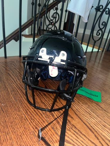 Adult Medium Schutt F7 Helmet (New)