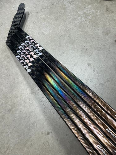6 PACK - 90 Flex P28M CCM Jetspeed FT8 Pro Right Hand Hockey Stick Beckett Sennecke Pro Stock (New)