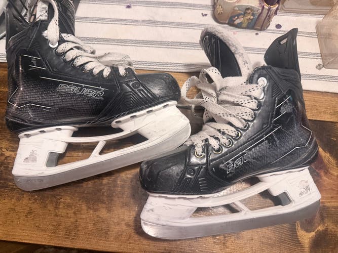 Bauer Supreme M50 Pro Hockey Skates Wide Width Pro Stock Size 5.5 (Used)