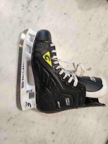 Graf Ultra G70 Hockey Skates Regular Width 8 (New)