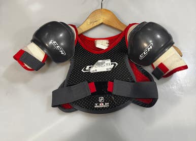 Used Ccm Top Prospect Sp Yth Md Youth Shoulder Pads Md 11615-s000252933