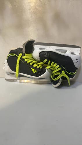 Used Graf Supra G4500 Sz 3 Junior Goalie Skate Junior 03 11615-s000269354