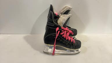 Used Ccm Ribcore Xt Jr 2 Junior Hockey Skate Junior 02 11615-s000274052