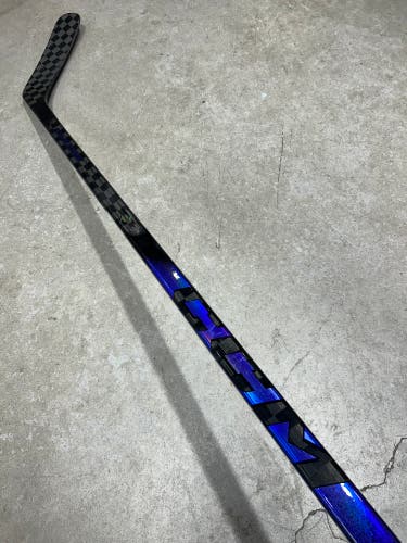 55 Flex P88M Senior CCM Trigger 10 Pro Right hand Hockey Stick (New) Pro Stock