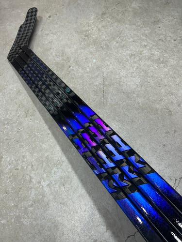4 PACK - 55 Flex P88M Senior CCM Trigger 10 Pro Right Hand Hockey Stick (New) Pro Stock