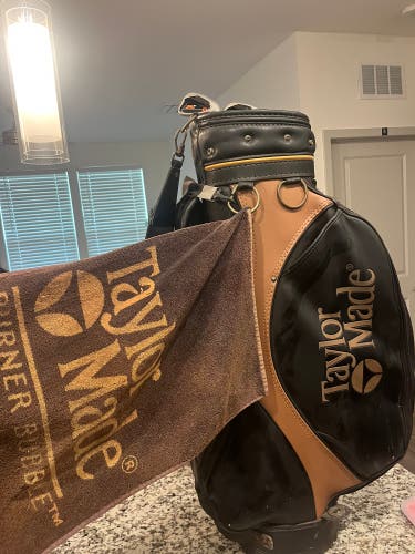 Men's TaylorMade Bag (Used)