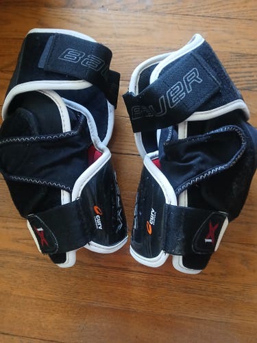 Medium Senior Bauer Vapor 1X Elbow Pads (Used)