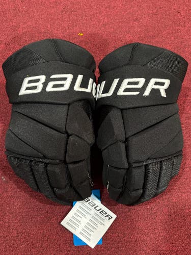 Bauer Vapor Hyperlite Gloves 15" (New) Item #MN15