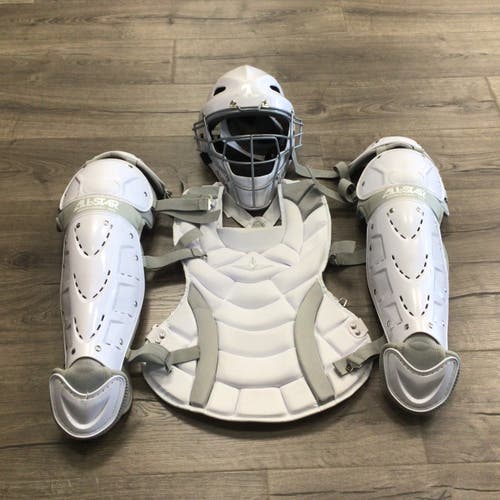 Youth All Star Heiress Softball Catcher's Combo White Size Medium (Gently Used)