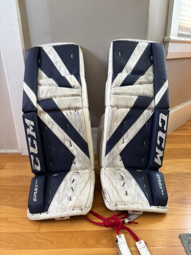 28" CCM Extreme Flex E5.5 Goalie Leg Pads (Used)