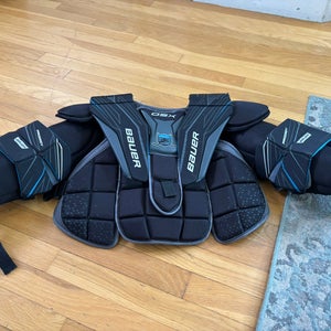Large/Extra Large Bauer Prodigy Goalie Chest Protector (Used)