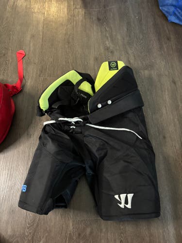 Men's Senior Medium Warrior Alpha LX PRO Hockey Pants Pro Stock (Used)