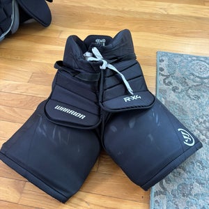 Junior Large/Extra Large Warrior Ritual X4 E Hockey Goalie Pants (Used)