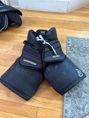 Junior Large/Extra Large Warrior Ritual X4 E Hockey Goalie Pants (Used)