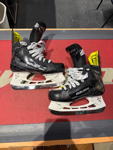 2022 Bauer Supreme Ignite Pro+ Hockey Skates Size 4.5 Fit 3 (New)