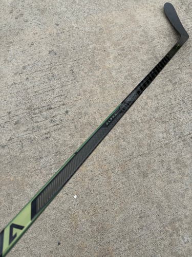 Warrior Alpha LX3, Pro Stock Hockey Sticks Grip W28 Left 2972