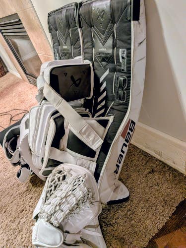 34" Custom Bauer Supreme Shadow Goalie Digi Print Goalie Pads Pro Stock (Used)