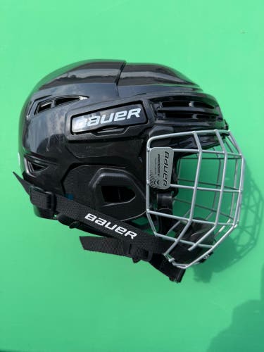 Bauer Prodigy Helmet | Youth w/ Cage