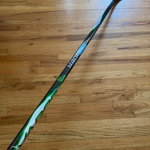 Senior Bauer Vapor Flylite Hockey Stick Right Handed P28 70 Flex (New)