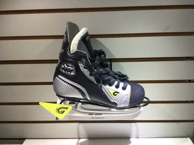 Graf Supra 301 Hockey Skates Narrow Width