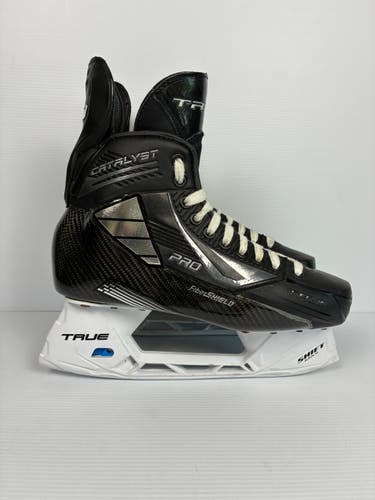 Used Size 9 D Senior True Catalyst Pro Stock Hockey Skates