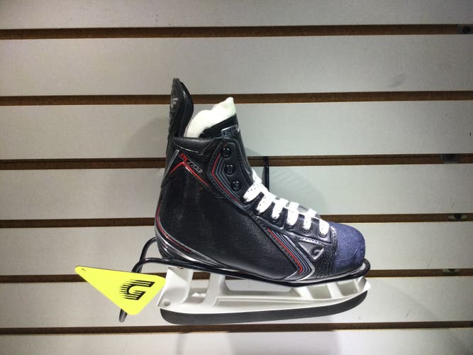 Graf PeakSpeed PK7700 Hockey Skates Regular Width Size 1.5 (New)