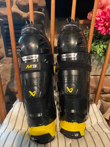Junior Bauer Supreme M3 12" Shin Pads (New)