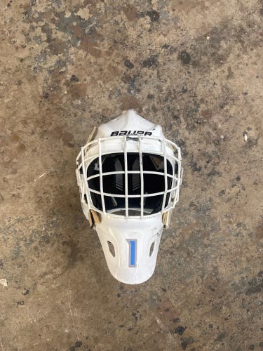 Senior Medium Bauer NME One Goalie Mask (Used)