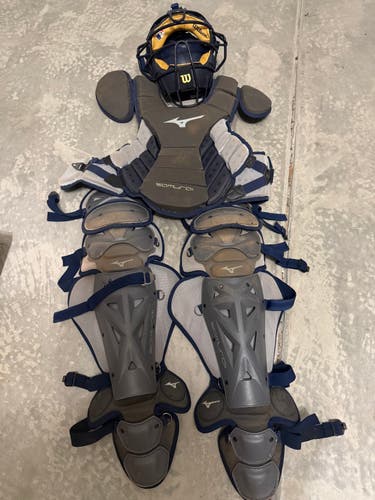 Gray Mizuno Samurai Catcher's Set (Used)