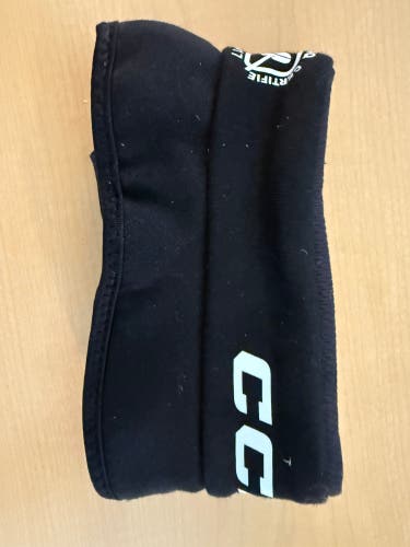 CCM NC900 Junior Hockey Neckguard Black