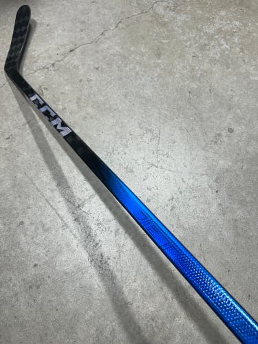 85 Flex P92M Senior CCM Jetspeed FT8 Pro Right Hand Hockey Stick Pro Stock (New)