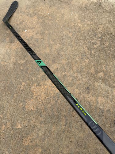 Warrior Alpha LX3, Pro Stock Hockey Sticks Grip W28 Right 5773