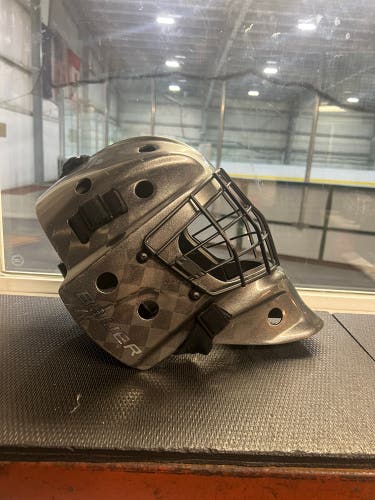 Senior Large Bauer NME VTX Goalie Mask (Used)