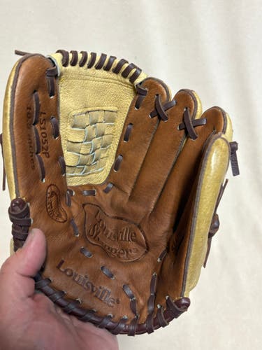 RH Louisville Slugger Players Series Professional Model Baseball Glove 10.5" (Used)