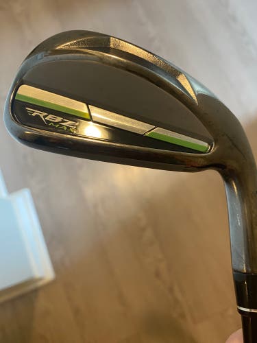 Men's 4 iron TaylorMade Rocketbladez Right Handed Regular Flex Graphite Shaft 36.5" (Used)