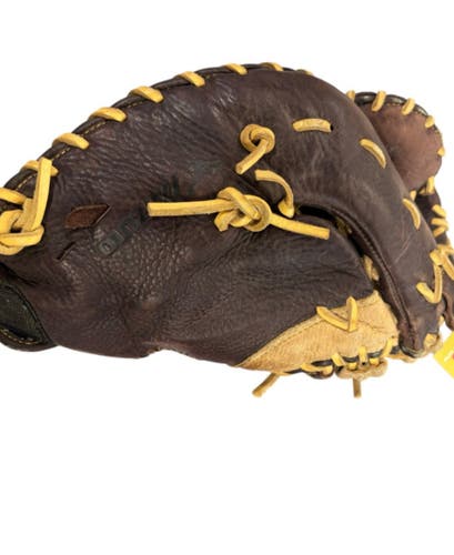 Mizuno RH First Base GXF902 Baseball Glove 12.5" (Used)