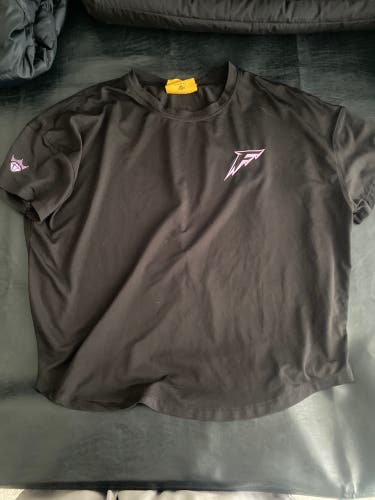 MN FROST Black Large Women's Shirt (Used)
