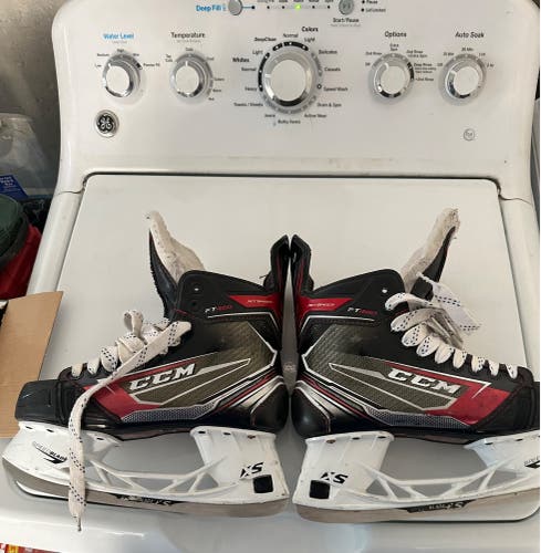 Red 2019 CCM JetSpeed FT460 Hockey Skates Regular Width Pro Stock 6 (Used)