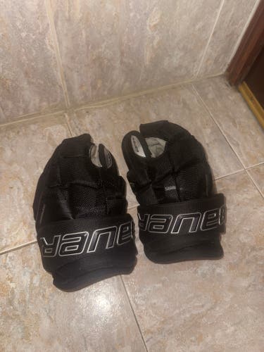 Bauer Supreme Mach Gloves 12" (Used)
