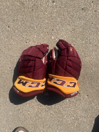 CCM Tacks 4 Roll Pro Gloves 14" Pro Stock (Used)