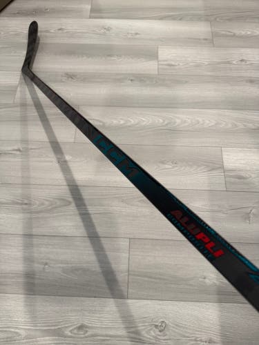 Senior CCM Vizion Right Handed Pro Stock (New)